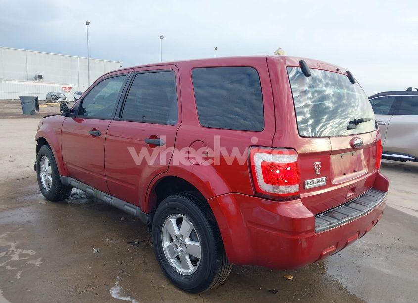 Photo 3 of 2012 Ford Escape XLS (VIN 1FMCU0C73CKA83583)