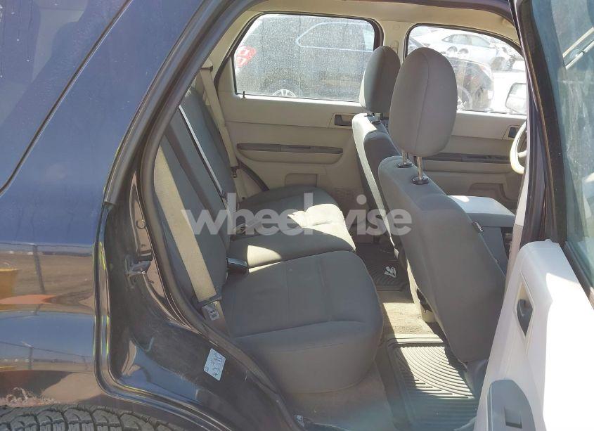 Photo 8 of 2012 Ford Escape XLS (VIN 1FMCU0C73CKB54071)