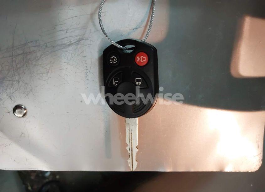 Photo 11 of 2011 Ford Escape XLS (VIN 1FMCU0C74BKB95484)