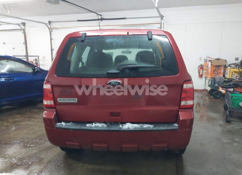 Photo 16 of 2011 Ford Escape XLS (VIN 1FMCU0C74BKB95484)