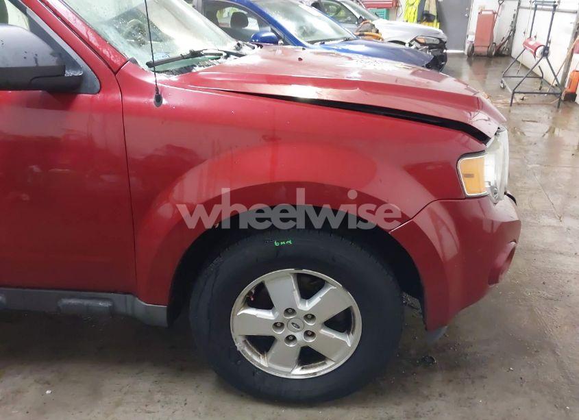 Photo 18 of 2011 Ford Escape XLS (VIN 1FMCU0C74BKB95484)