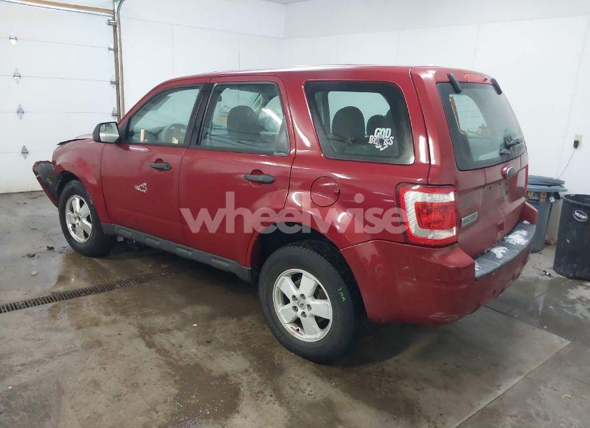 Photo 3 of 2011 Ford Escape XLS (VIN 1FMCU0C74BKB95484)