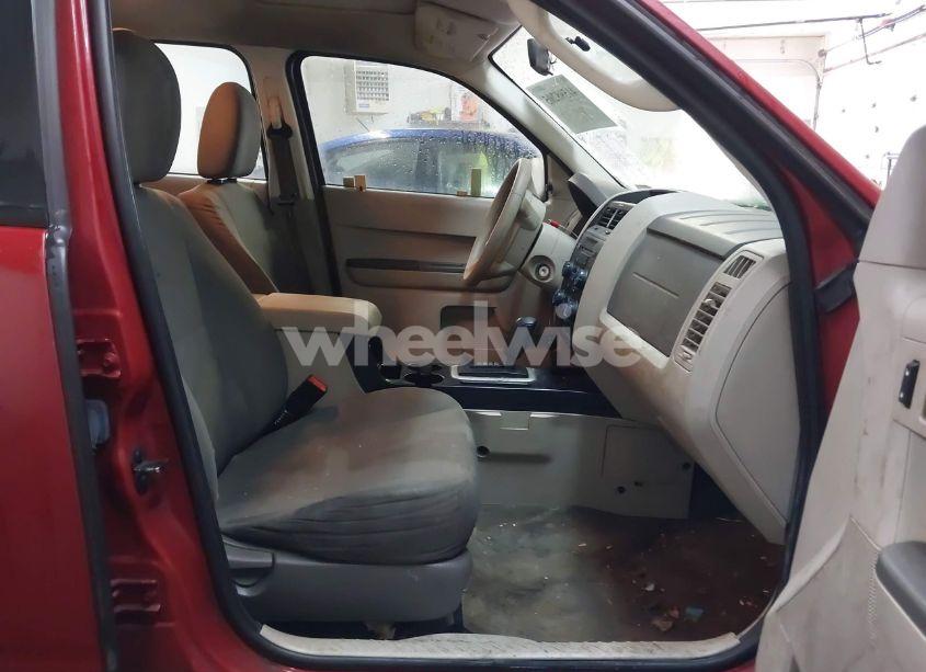 Photo 5 of 2011 Ford Escape XLS (VIN 1FMCU0C74BKB95484)