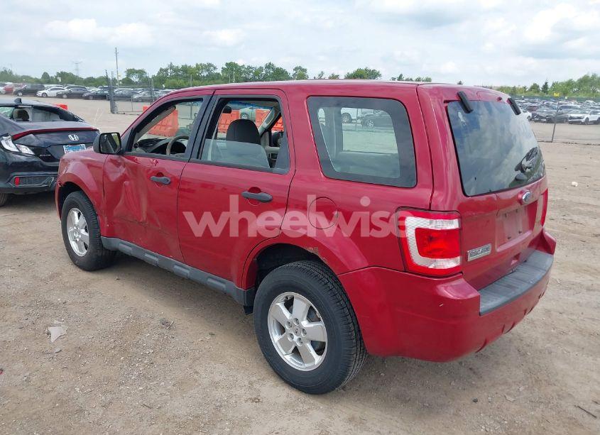 Photo 3 of 2011 Ford Escape XLS (VIN 1FMCU0C74BKC02739)