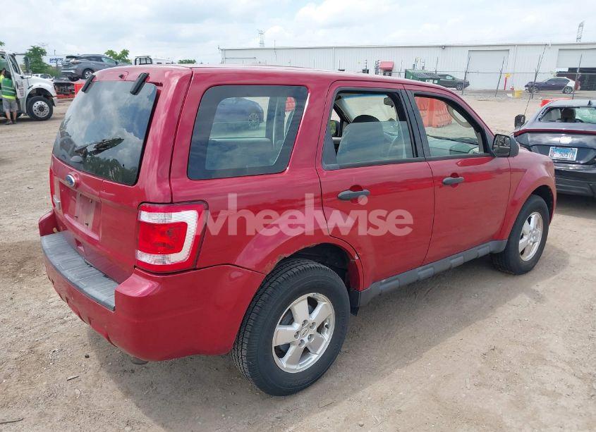 Photo 4 of 2011 Ford Escape XLS (VIN 1FMCU0C74BKC02739)