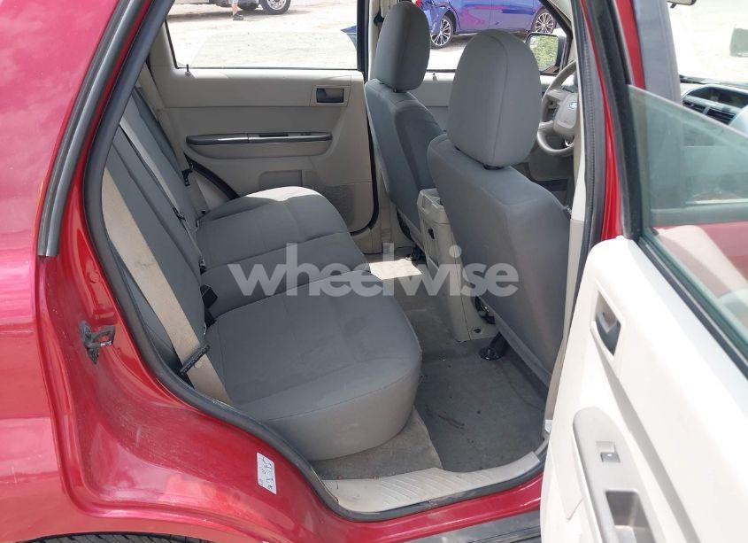 Photo 8 of 2011 Ford Escape XLS (VIN 1FMCU0C74BKC02739)