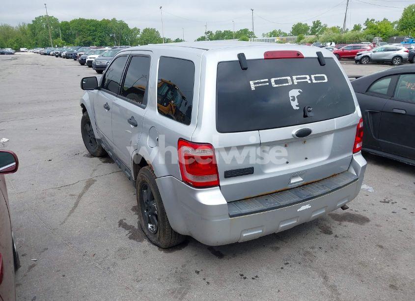 Photo 3 of 2012 Ford Escape XLS (VIN 1FMCU0C74CKB50787)