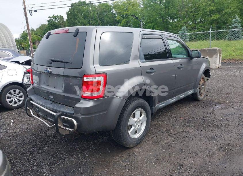 Photo 4 of 2012 Ford Escape XLS (VIN 1FMCU0C74CKB60736)