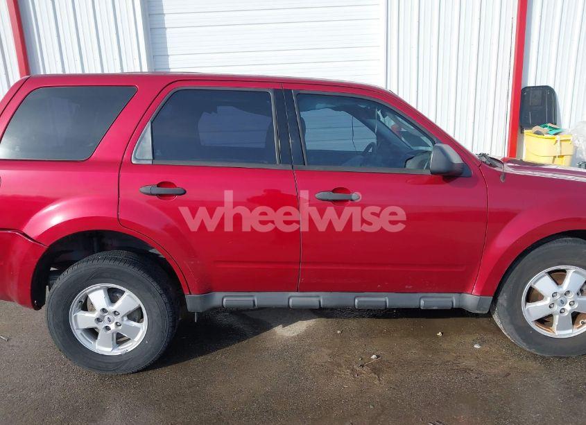Photo 13 of 2012 Ford Escape XLS (VIN 1FMCU0C74CKB64608)