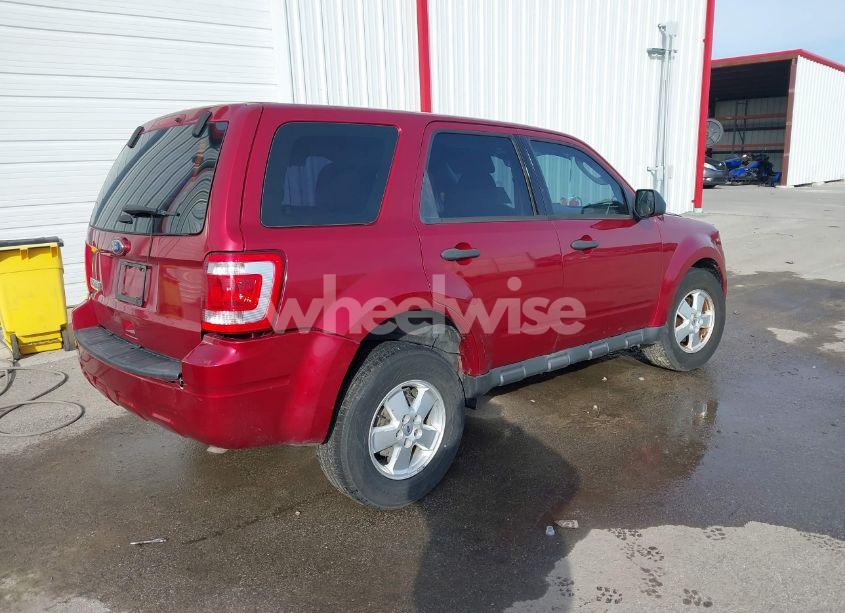 Photo 4 of 2012 Ford Escape XLS (VIN 1FMCU0C74CKB64608)