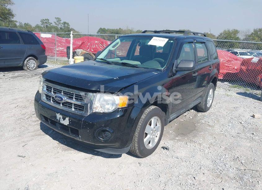 Photo 2 of 2012 Ford Escape XLS (VIN 1FMCU0C74CKC60268)