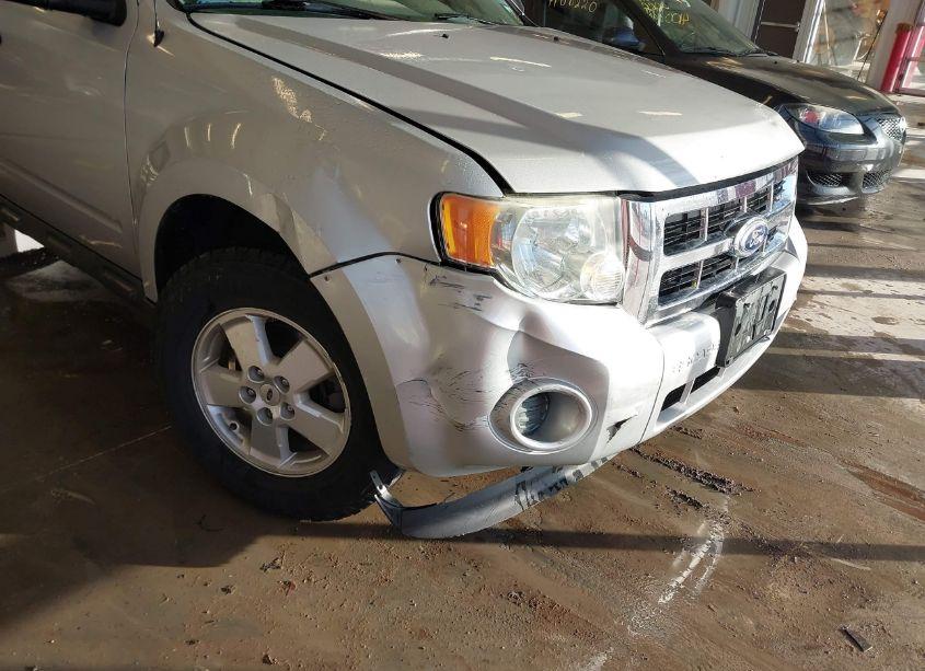 Photo 6 of 2010 Ford Escape XLS (VIN 1FMCU0C75AKD26873)