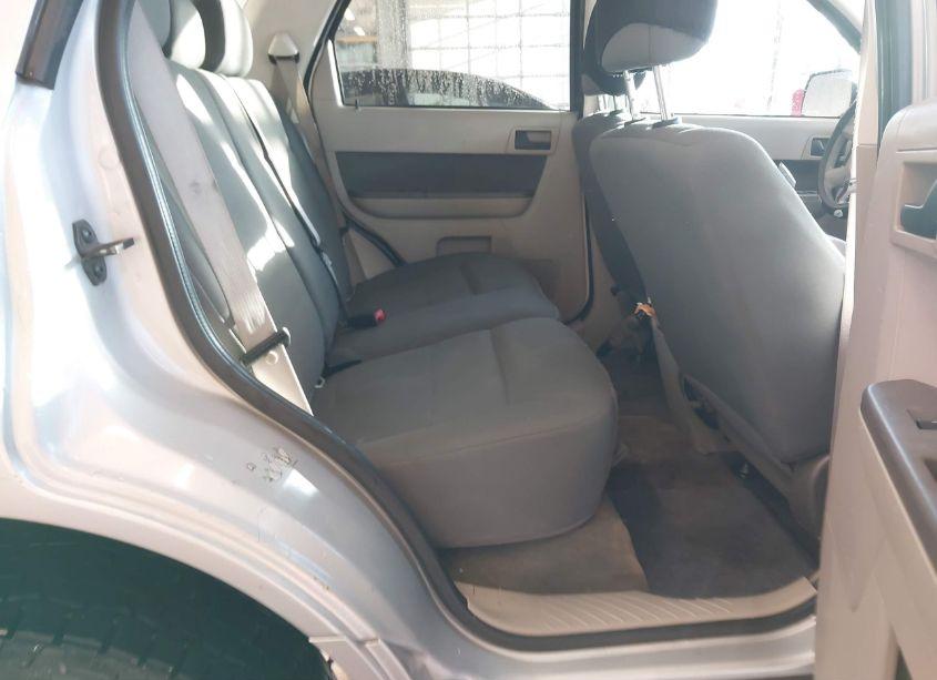 Photo 8 of 2010 Ford Escape XLS (VIN 1FMCU0C75AKD26873)
