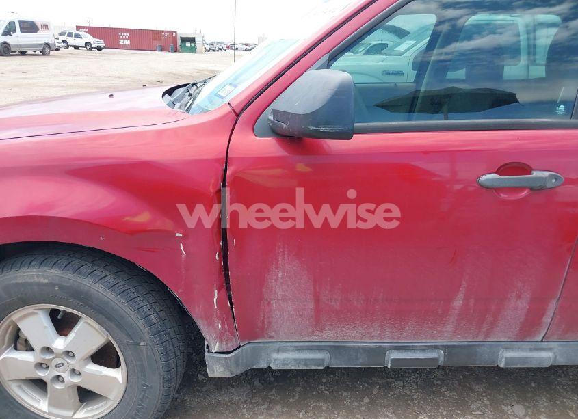 Photo 6 of 2011 Ford Escape XLS (VIN 1FMCU0C75BKA61731)