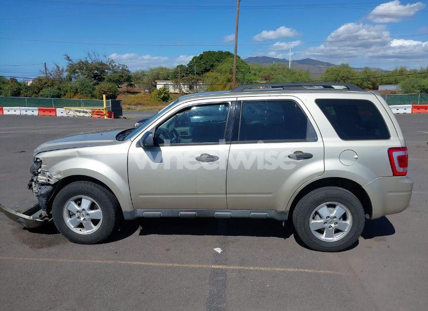 Photo 14 of 2011 Ford Escape XLS (VIN 1FMCU0C75BKA81994)