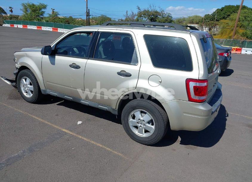Photo 3 of 2011 Ford Escape XLS (VIN 1FMCU0C75BKA81994)