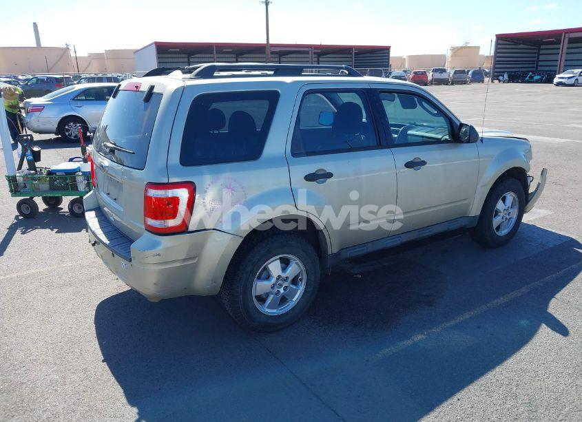 Photo 4 of 2011 Ford Escape XLS (VIN 1FMCU0C75BKA81994)