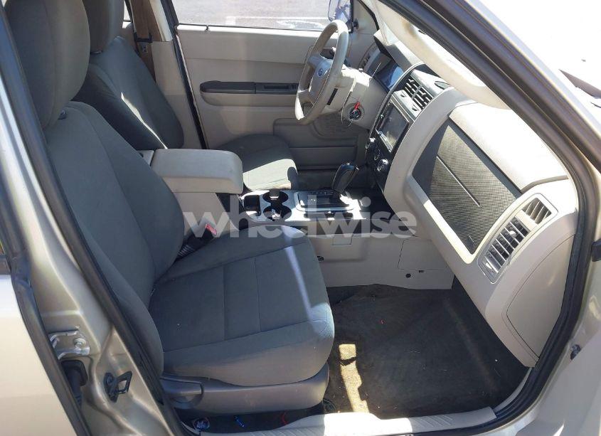 Photo 5 of 2011 Ford Escape XLS (VIN 1FMCU0C75BKA81994)