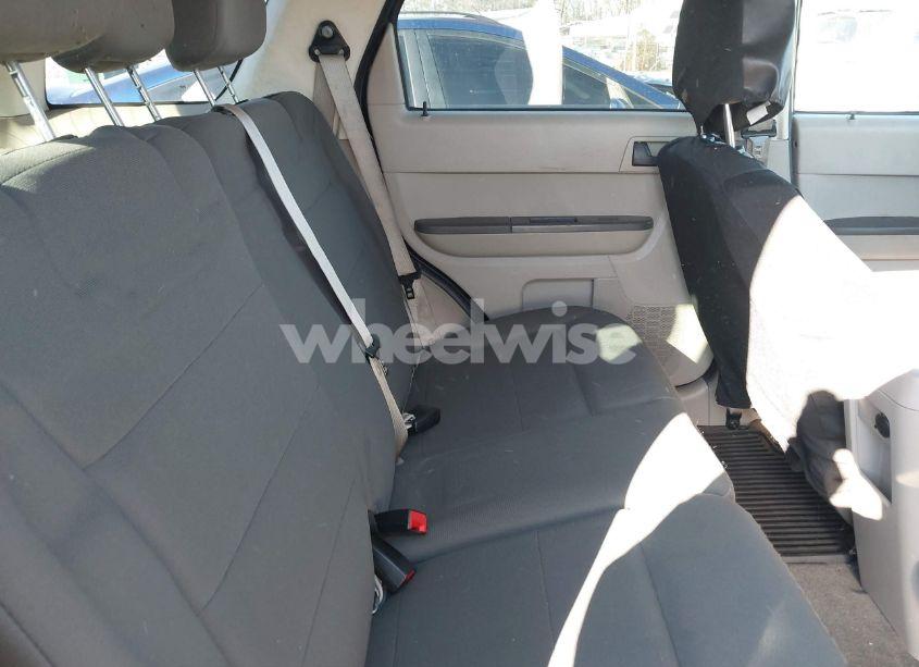 Photo 8 of 2011 Ford Escape XLS (VIN 1FMCU0C75BKB63854)