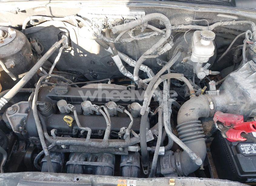 Photo 10 of 2011 Ford Escape XLS (VIN 1FMCU0C75BKC40626)