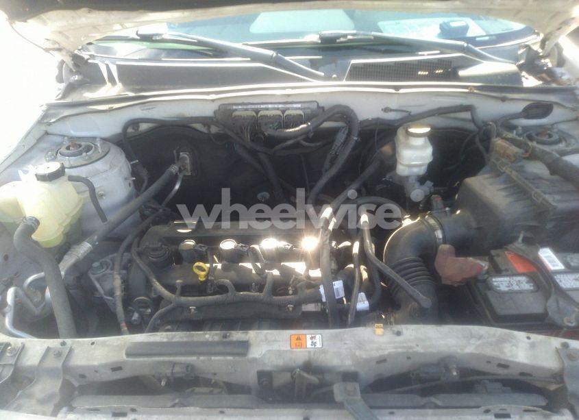 Photo 10 of 2012 Ford Escape XLS (VIN 1FMCU0C75CKB16146)