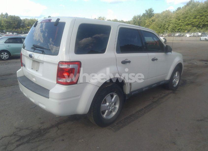 Photo 4 of 2012 Ford Escape XLS (VIN 1FMCU0C75CKB16146)