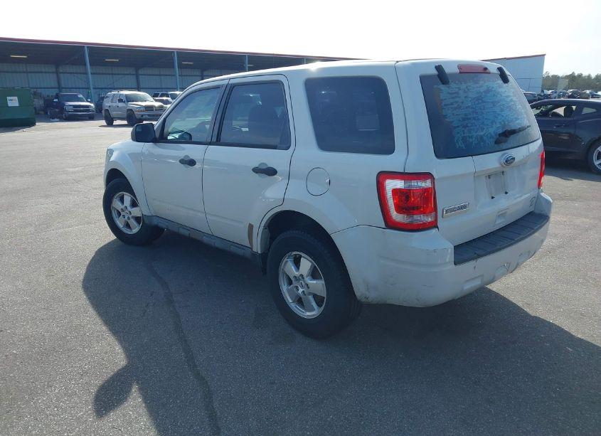 Photo 3 of 2012 Ford Escape XLS (VIN 1FMCU0C75CKC13802)