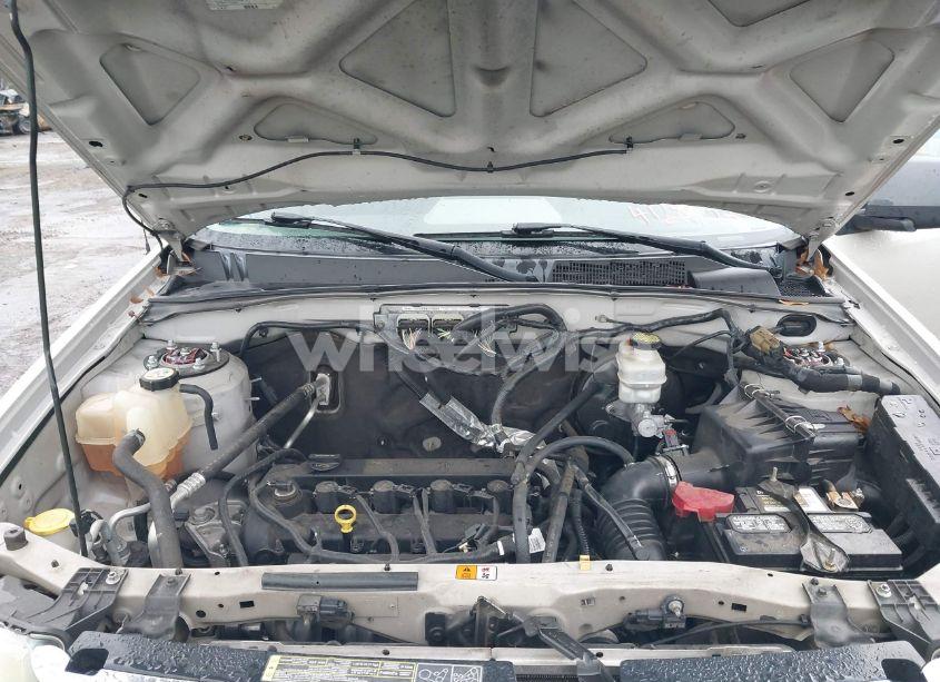 Photo 10 of 2011 Ford Escape XLS (VIN 1FMCU0C76BKA36661)