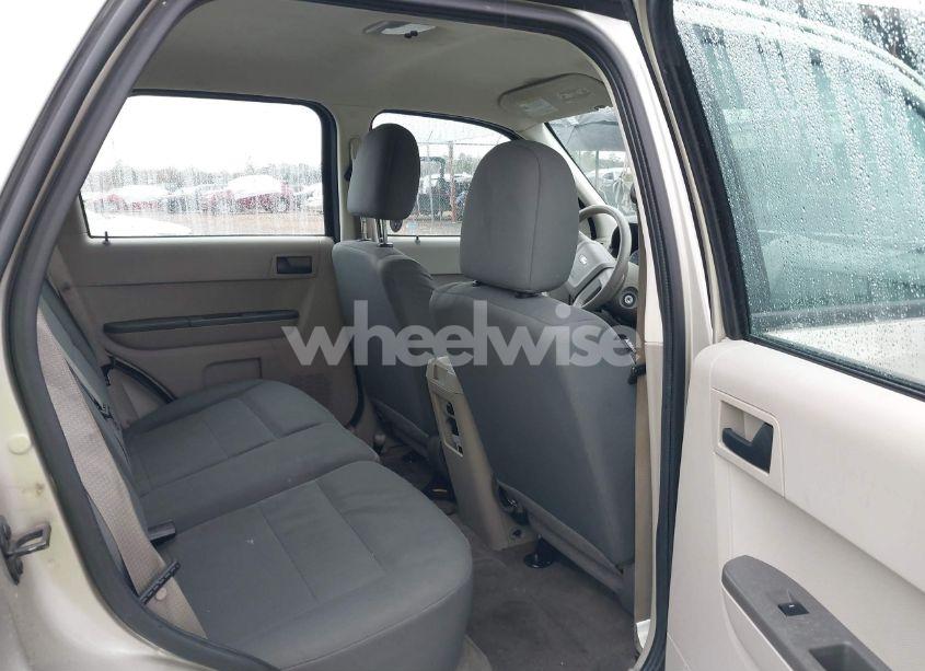 Photo 8 of 2011 Ford Escape XLS (VIN 1FMCU0C76BKA36661)