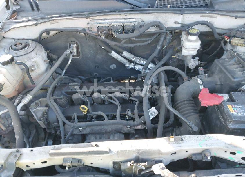 Photo 10 of 2011 Ford Escape XLS (VIN 1FMCU0C76BKB11875)