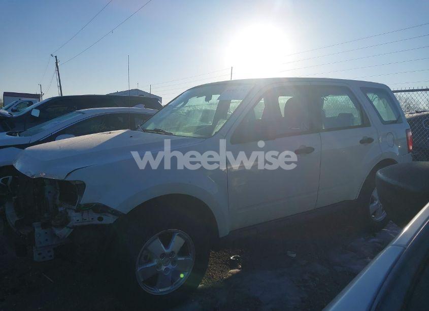 Photo 15 of 2011 Ford Escape XLS (VIN 1FMCU0C76BKB11875)