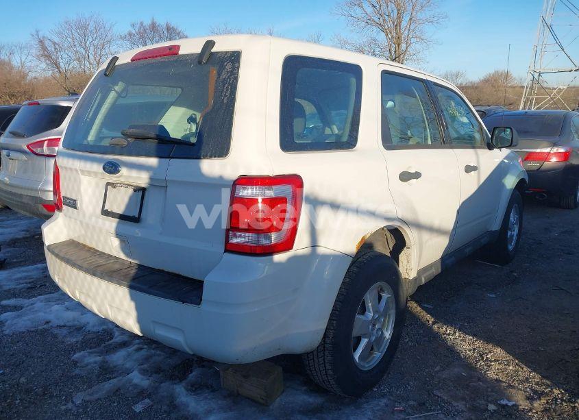 Photo 4 of 2011 Ford Escape XLS (VIN 1FMCU0C76BKB11875)