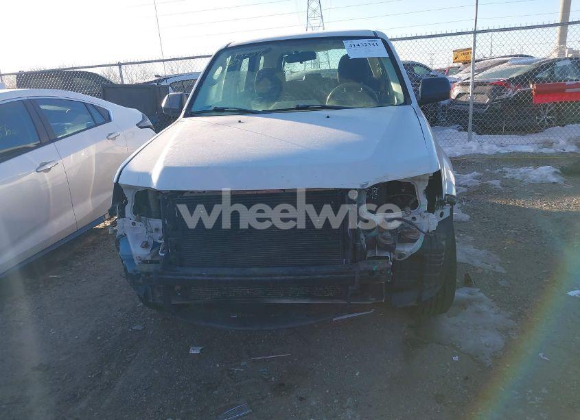 Photo 6 of 2011 Ford Escape XLS (VIN 1FMCU0C76BKB11875)