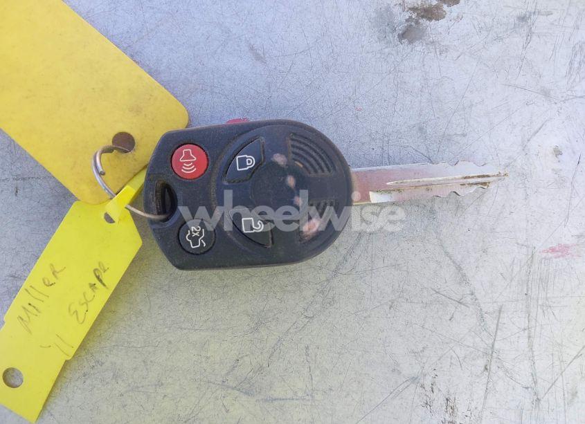 Photo 11 of 2011 Ford Escape XLS (VIN 1FMCU0C76BKB65144)