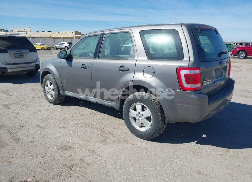 Photo 3 of 2011 Ford Escape XLS (VIN 1FMCU0C76BKB65144)