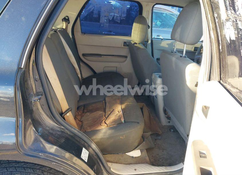 Photo 8 of 2011 Ford Escape XLS (VIN 1FMCU0C76BKB99164)