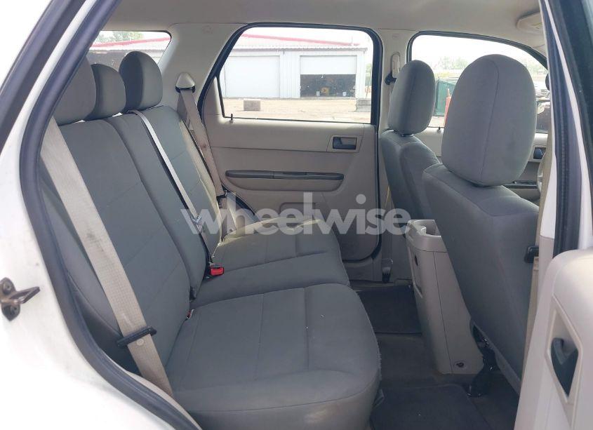 Photo 8 of 2011 Ford Escape XLS (VIN 1FMCU0C76BKC40067)