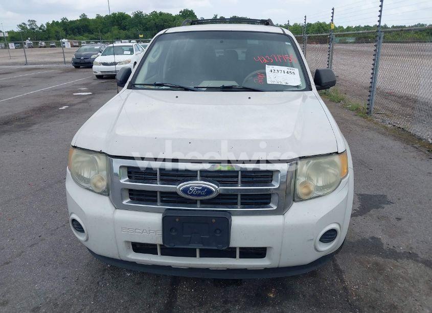 Photo 6 of 2011 Ford Escape XLS (VIN 1FMCU0C76BKC50856)