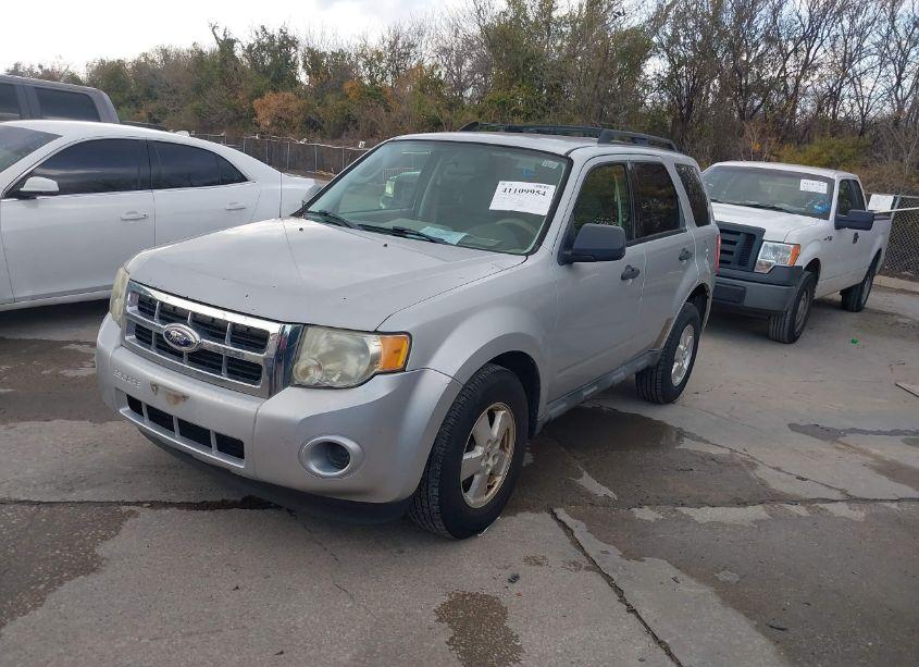 Photo 2 of 2012 Ford Escape XLS (VIN 1FMCU0C76CKA66342)