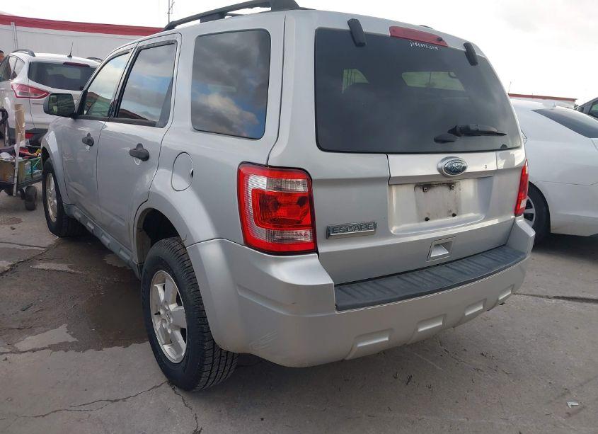Photo 3 of 2012 Ford Escape XLS (VIN 1FMCU0C76CKA66342)