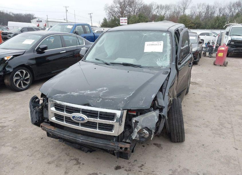 Photo 2 of 2012 Ford Escape XLS (VIN 1FMCU0C76CKB34204)