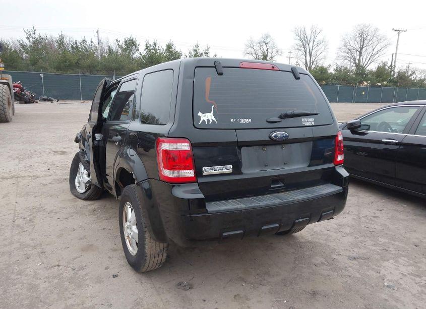 Photo 3 of 2012 Ford Escape XLS (VIN 1FMCU0C76CKB34204)