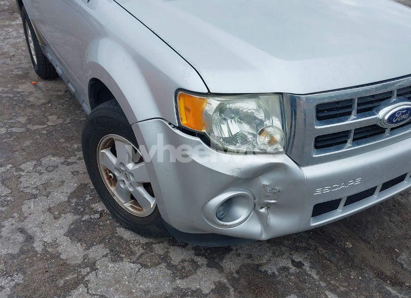 Photo 6 of 2010 Ford Escape XLS (VIN 1FMCU0C77AKD37423)
