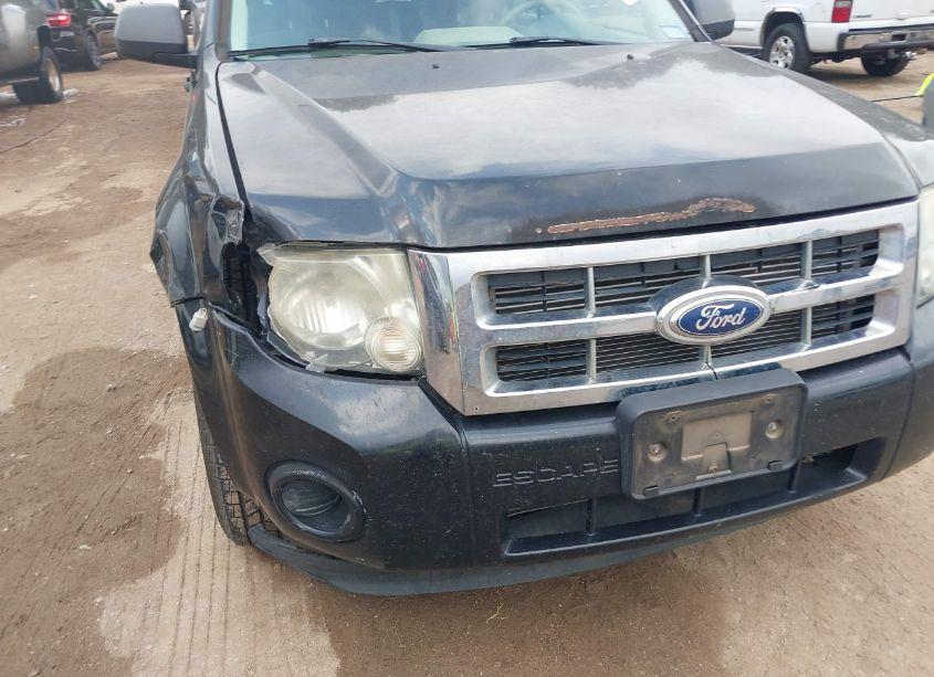 Photo 14 of 2011 Ford Escape XLS (VIN 1FMCU0C77BKB45727)