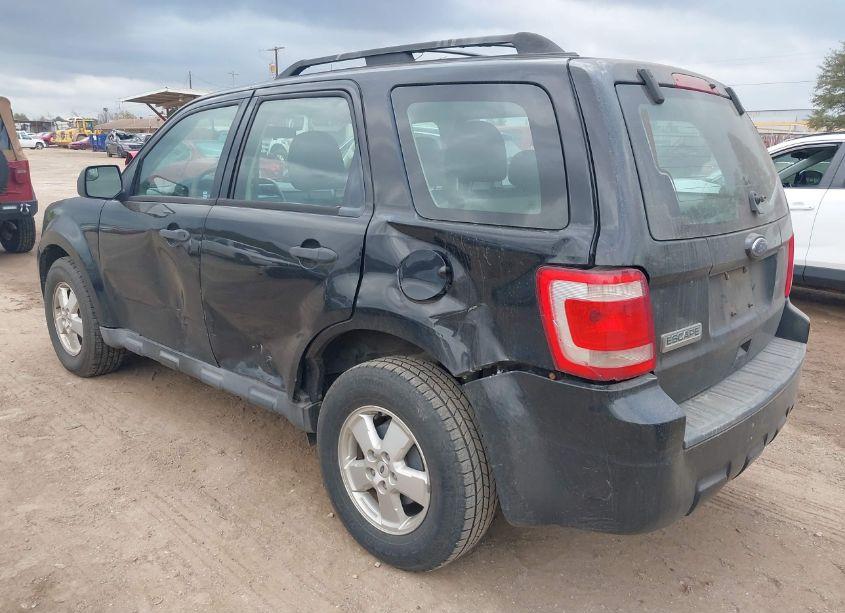 Photo 3 of 2011 Ford Escape XLS (VIN 1FMCU0C77BKB45727)