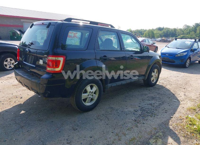 Photo 4 of 2012 Ford Escape XLS (VIN 1FMCU0C77CKC73676)