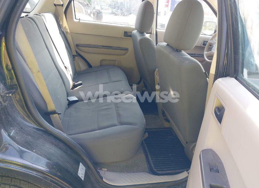 Photo 8 of 2012 Ford Escape XLS (VIN 1FMCU0C77CKC73676)