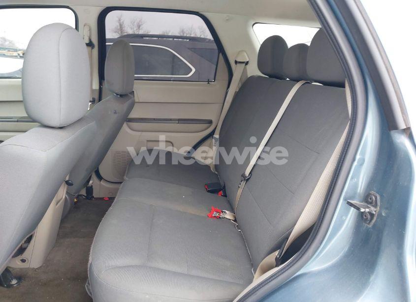 Photo 8 of 2010 Ford Escape XLS (VIN 1FMCU0C78AKC90452)