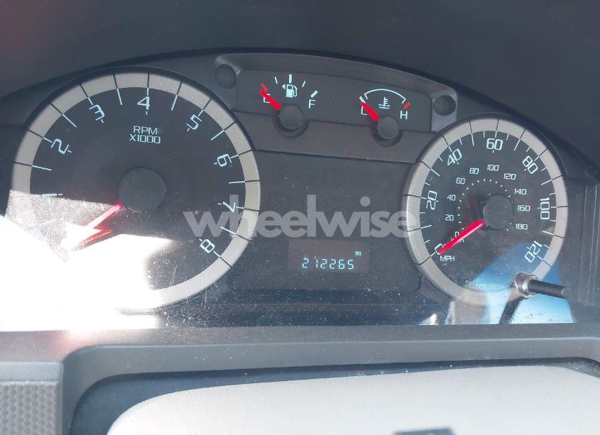 Photo 7 of 2010 Ford Escape XLS (VIN 1FMCU0C78AKD02387)