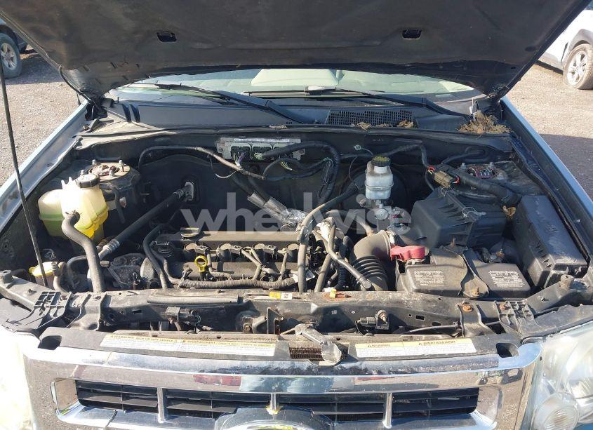 Photo 10 of 2011 Ford Escape XLS (VIN 1FMCU0C78BKA78085)